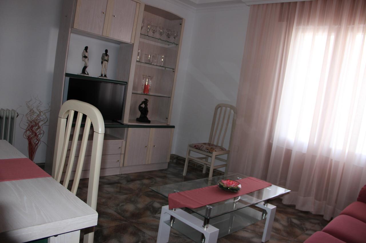 Sanvar Apartment Almagro Bagian luar foto