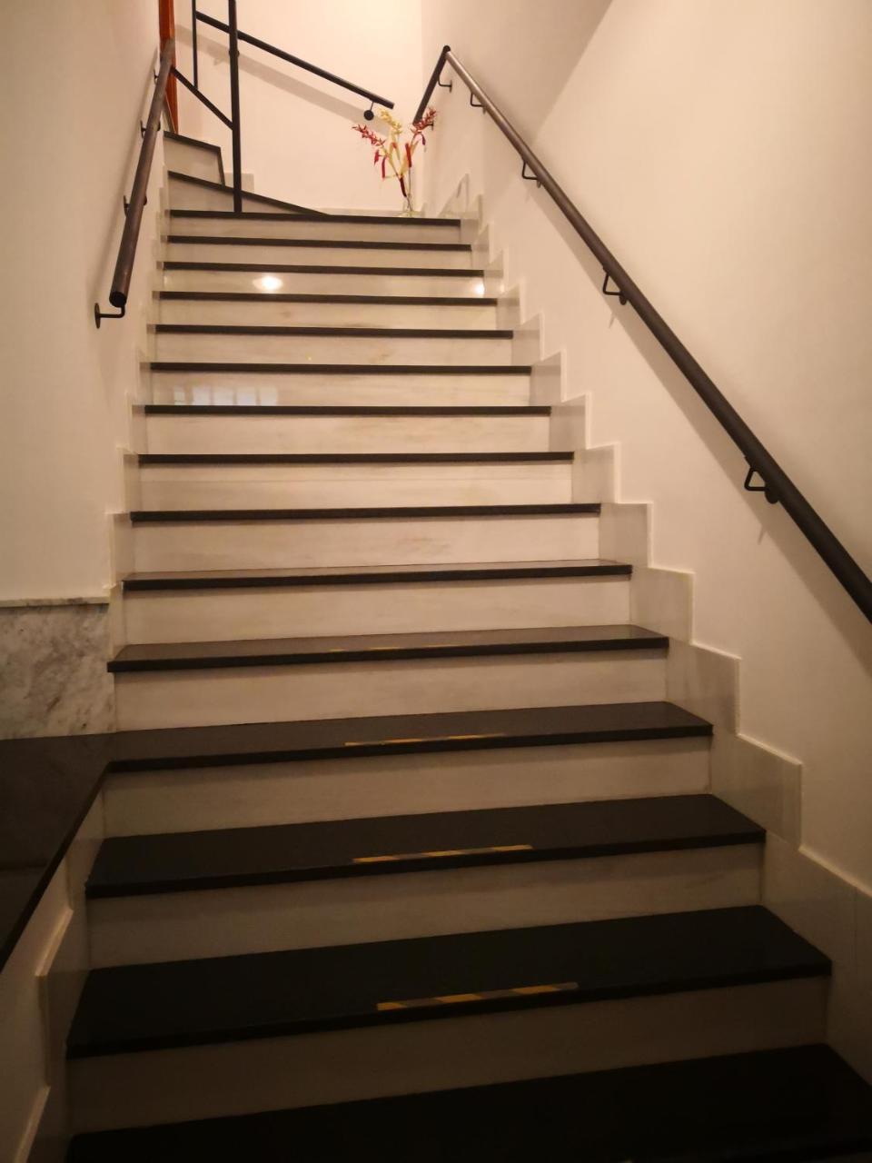 Sanvar Apartment Almagro Bagian luar foto
