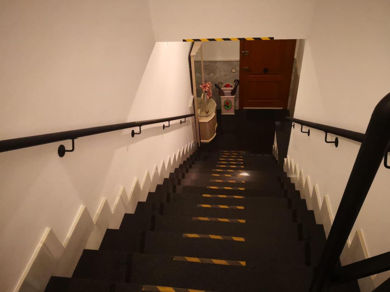 Sanvar Apartment Almagro Bagian luar foto